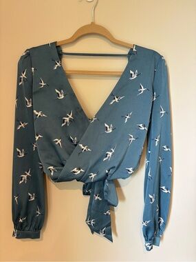 Honey Belle Blue Crane Print Wrap Crop Top — Size M — Long Sleeve Tie Back